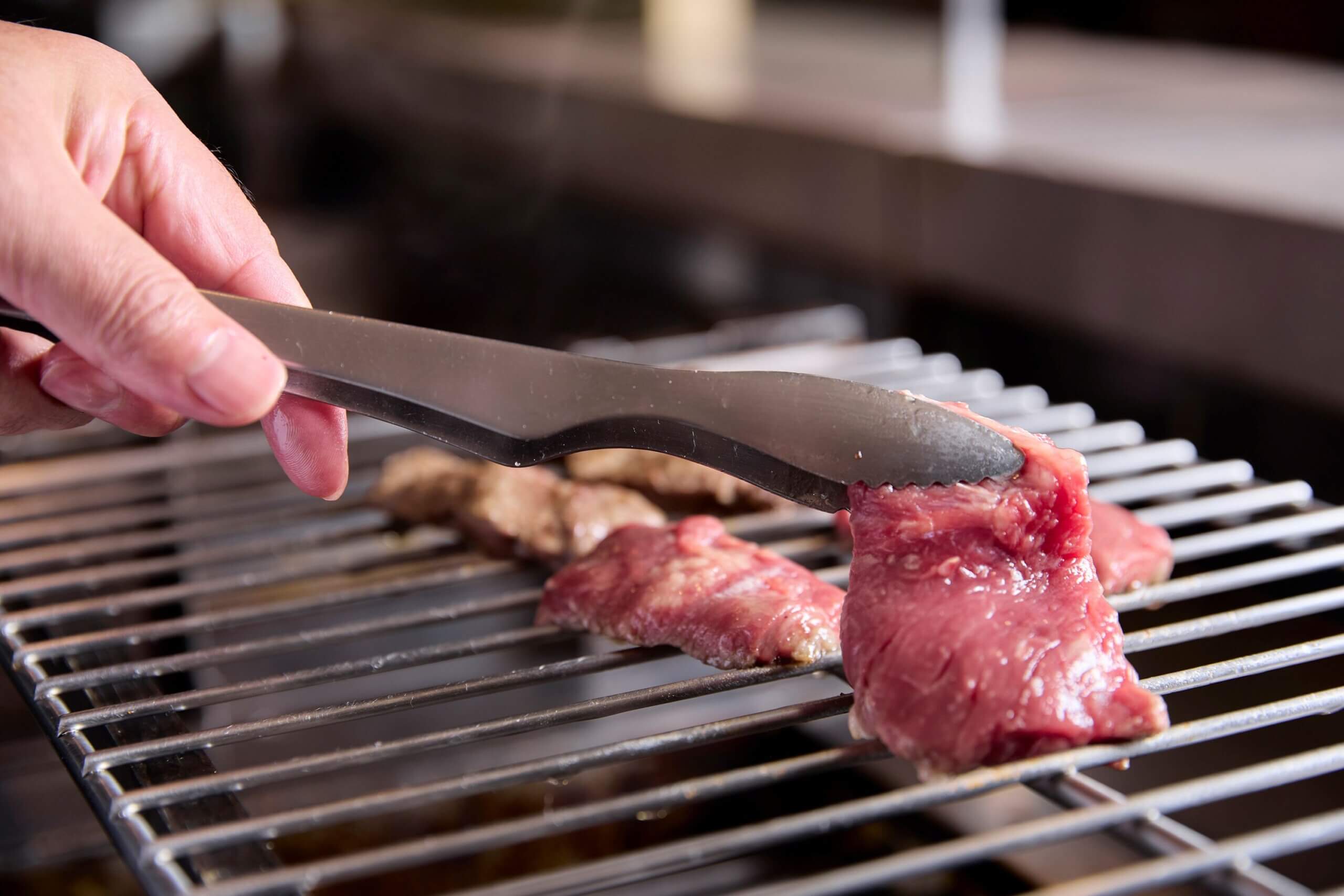 希少部位「めがね牛ラウンドオイスターグリル」（日替わり）